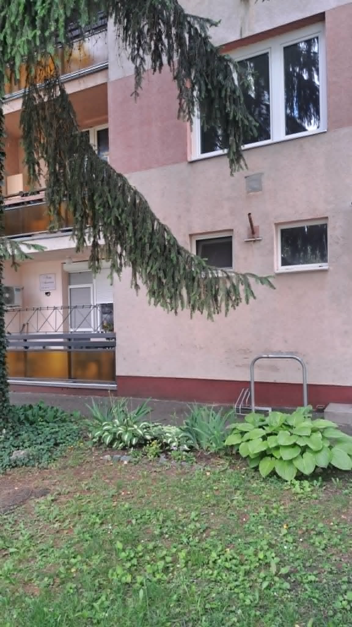 Az épület külső nézete